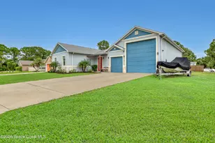910 Windmill St SE, Palm Bay, FL 32909 - Photo 3