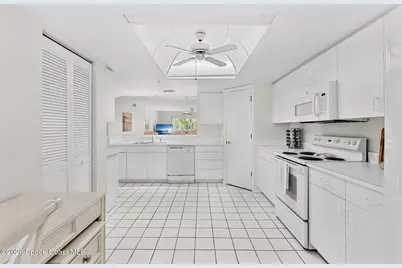 8700 Ridgewood Avenue #B202, Cape Canaveral, FL 32920 - Photo 9