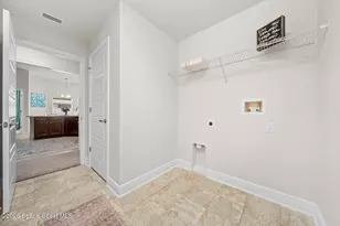 675 Kempten St NW, Palm Bay, FL 32907 - Photo 11