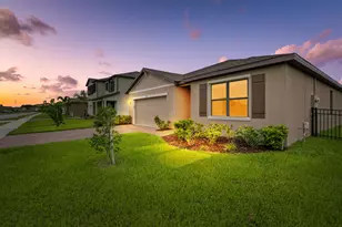 6494 Topaz Dr, Grant-Valkaria, FL 32949 - Photo 9