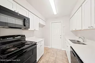 3386 Jay Tee Dr, Melbourne, FL 32901 - Photo 11