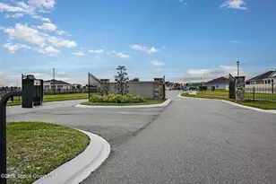 2432 Pinwherry St NW, Palm Bay, FL 32907 - Photo 3