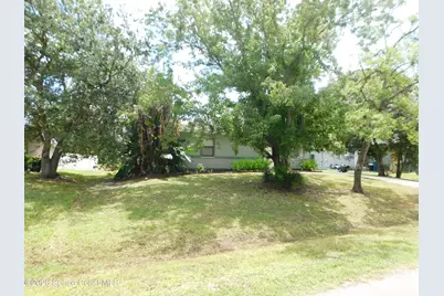 451 Higgs Avenue NW, Palm Bay, FL 32907 - Photo 3