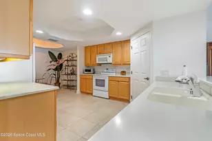 7 Indian River Ave, Titusville, FL 32796 - Photo 5