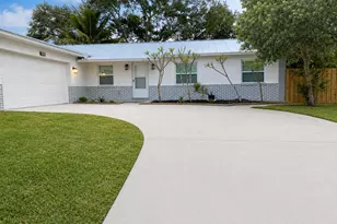 2921 College View Dr, Melbourne, FL 32935 - Photo 1
