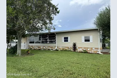 600 N Dolphin Circle, Barefoot Bay, FL 32976 - Photo 9
