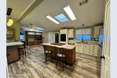 600 N Dolphin Circle, Barefoot Bay, FL 32976 - Photo 21