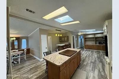 600 N Dolphin Circle, Barefoot Bay, FL 32976 - Photo 25