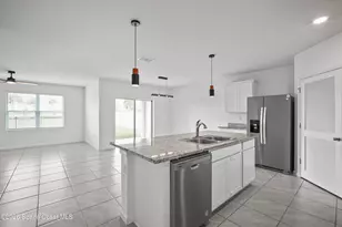 1065 Dugan CIR SE, Palm Bay, FL 32909 - Photo 9
