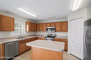 5353 Outlook Dr, Melbourne, FL 32940 - Photo 3