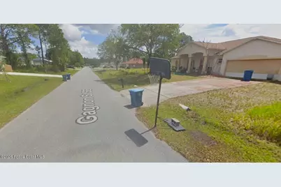 590 Gagnon Street SE, Palm Bay, FL 32909 - Photo 5