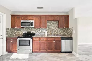 2267 Robinhood Dr, Melbourne, FL 32935 - Photo 11
