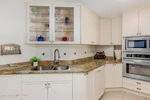 187 Jamaica Dr, Cocoa Beach, FL 32931 - Photo 9