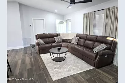 271 Mardi Gras Avenue NW, Palm Bay, FL 32907 - Photo 5