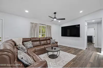 271 Mardi Gras Avenue NW, Palm Bay, FL 32907 - Photo 5