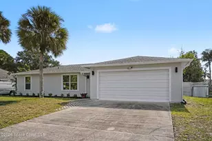271 Mardi Gras Ave NW, Palm Bay, FL 32907 - Photo 3