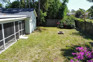 1422 Kaslo Cir NW, Palm Bay, FL 32907 - Photo 5