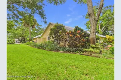 2065 Cortez Avenue, Vero Beach, FL 32960 - Photo 35