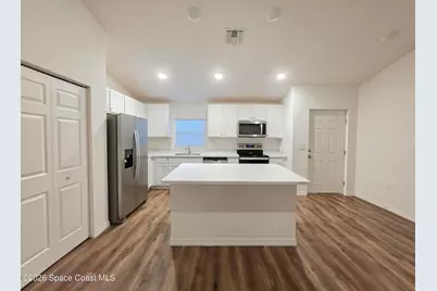 927 Tacaro Avenue SE, Palm Bay, FL 32909 - Photo 3
