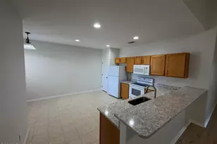 1040 Venetian Dr, Melbourne, FL 32904 - Photo 5