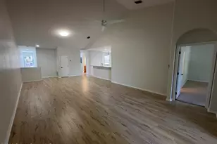 1040 Venetian Dr, Melbourne, FL 32904 - Photo 3
