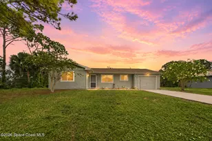 467 Grenadier Ave NW, Palm Bay, FL 32907 - Photo 5