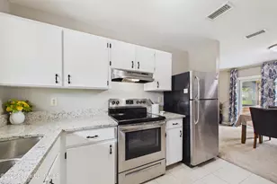 467 Grenadier Ave NW, Palm Bay, FL 32907 - Photo 15