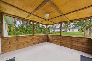 467 Grenadier Ave NW, Palm Bay, FL 32907 - Photo 27