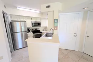 1800 Charlesmont Dr, Indialantic, FL 32903 - Photo 7