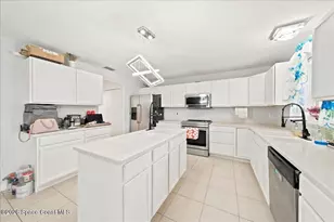 2771 Snapdragon Dr NW, Palm Bay, FL 32907 - Photo 11