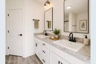 1389 Sequoia Road NW, Palm Bay, FL 32907 - Photo 9
