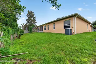 903 Del Mar Cir, West Melbourne, FL 32904 - Photo 7