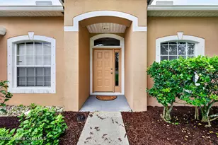 903 Del Mar Cir, West Melbourne, FL 32904 - Photo 5