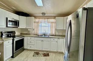 4426 Twin Lakes Dr, Melbourne, FL 32934 - Photo 13