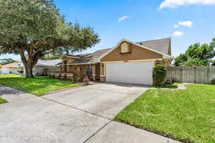 3657 Whisperwood Cir, Melbourne, FL 32901 - Photo 5