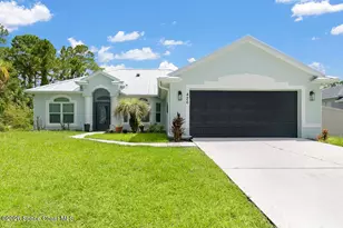 426 Oakleaf St SW, Palm Bay, FL 32908 - Photo 1