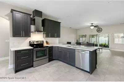426 Oakleaf Street SW, Palm Bay, FL 32908 - Photo 3