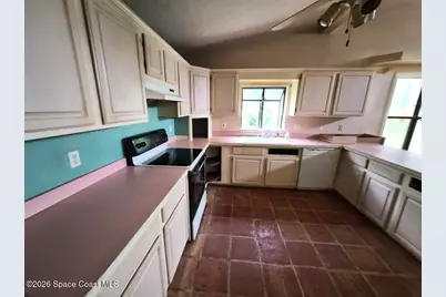 180 Lee Road, West Melbourne, FL 32904 - Photo 9