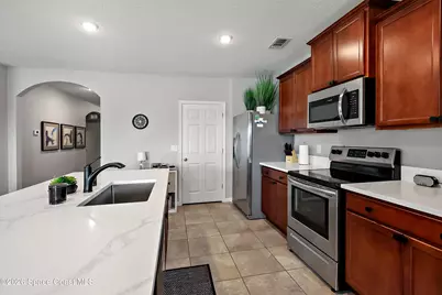 2709 Granville Manor SW, Vero Beach, FL 32968 - Photo 5