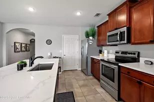 2709 Granville Mnr SW, Vero Beach, FL 32968 - Photo 5