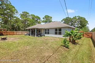 556 Trumpet St SW, Palm Bay, FL 32908 - Photo 19