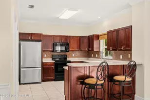 622 Cedar Side Cir NE, Palm Bay, FL 32905 - Photo 5