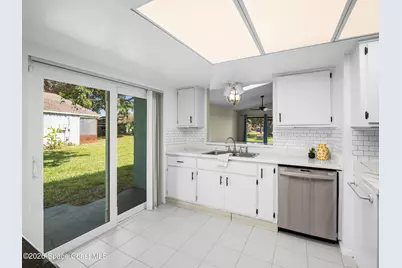 1644 Parakeet Court, Melbourne, FL 32935 - Photo 9