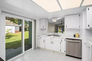 1644 Parakeet Ct, Melbourne, FL 32935 - Photo 9