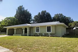 940 Bacon Cir NE, Palm Bay, FL 32905 - Photo 3