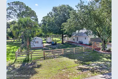 199 Greenbrier Avenue NW, Palm Bay, FL 32907 - Photo 7