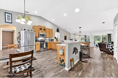 199 Greenbrier Avenue NW, Palm Bay, FL 32907 - Photo 5