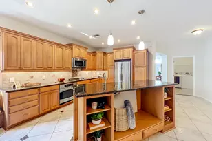 4855 Erin Ln, Melbourne, FL 32940 - Photo 13