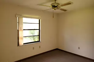 1618 NW Givens Ct NW, Palm Bay, FL 32907 - Photo 9