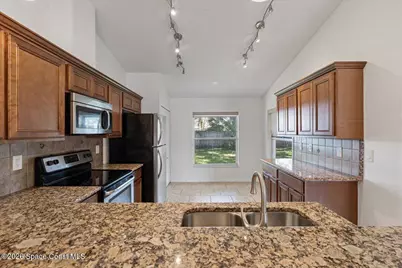 816 Hunters Creek Drive, West Melbourne, FL 32904 - Photo 13